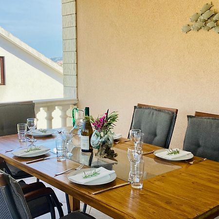 Apartmani Mate Rogoznica  Esterno foto