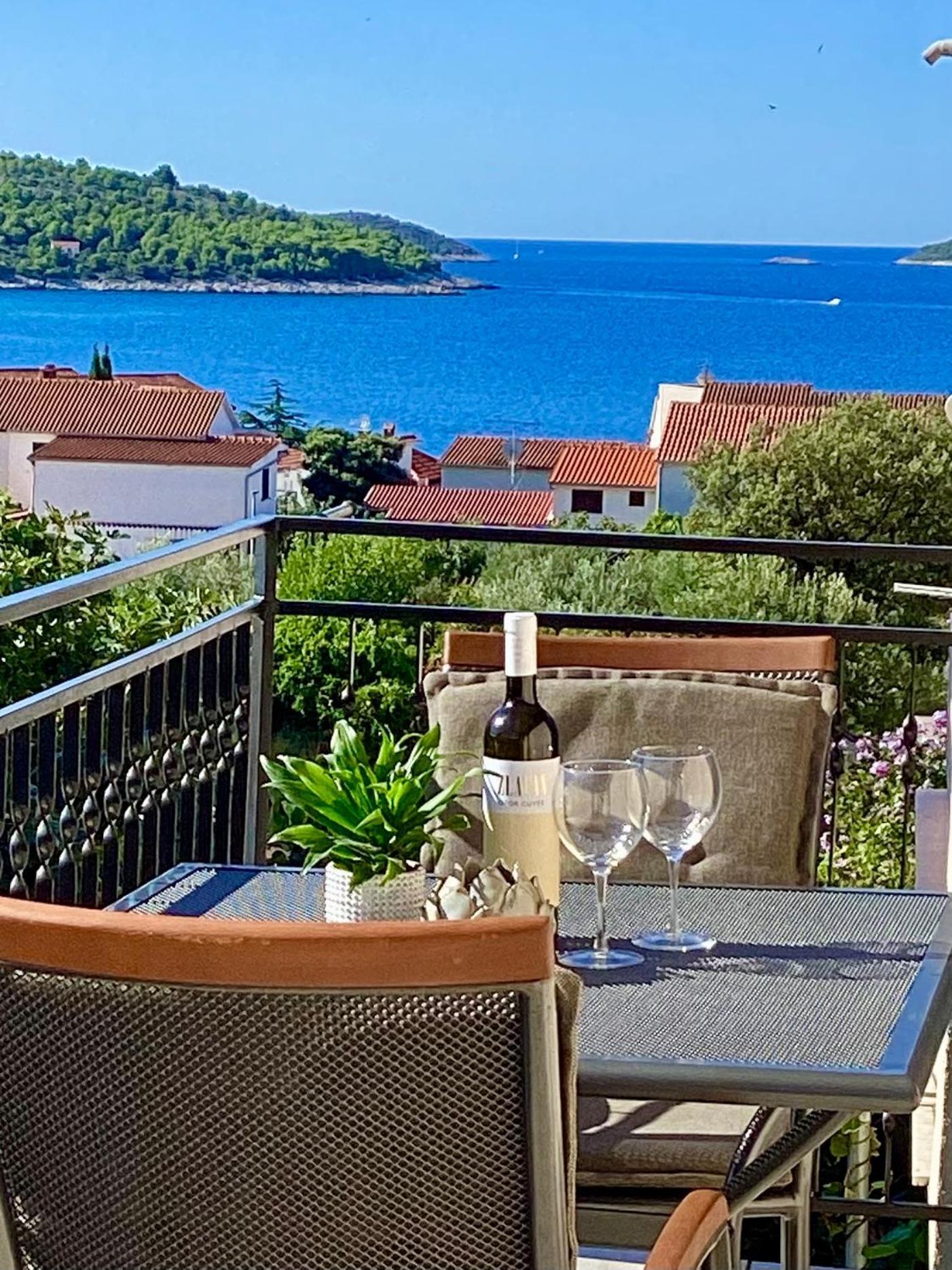 Apartmani Mate Rogoznica  Esterno foto